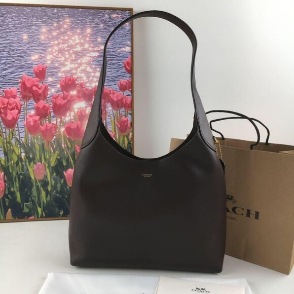 Chic Brooklyn 28 Compact Leather Coach Purse - Premium - Picture 1 of 6